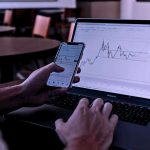 Trading apps vs desktop platforms: Which is better for you?